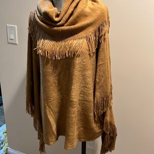 Marvelush Fringed Pancho Missy OneSize Caramel